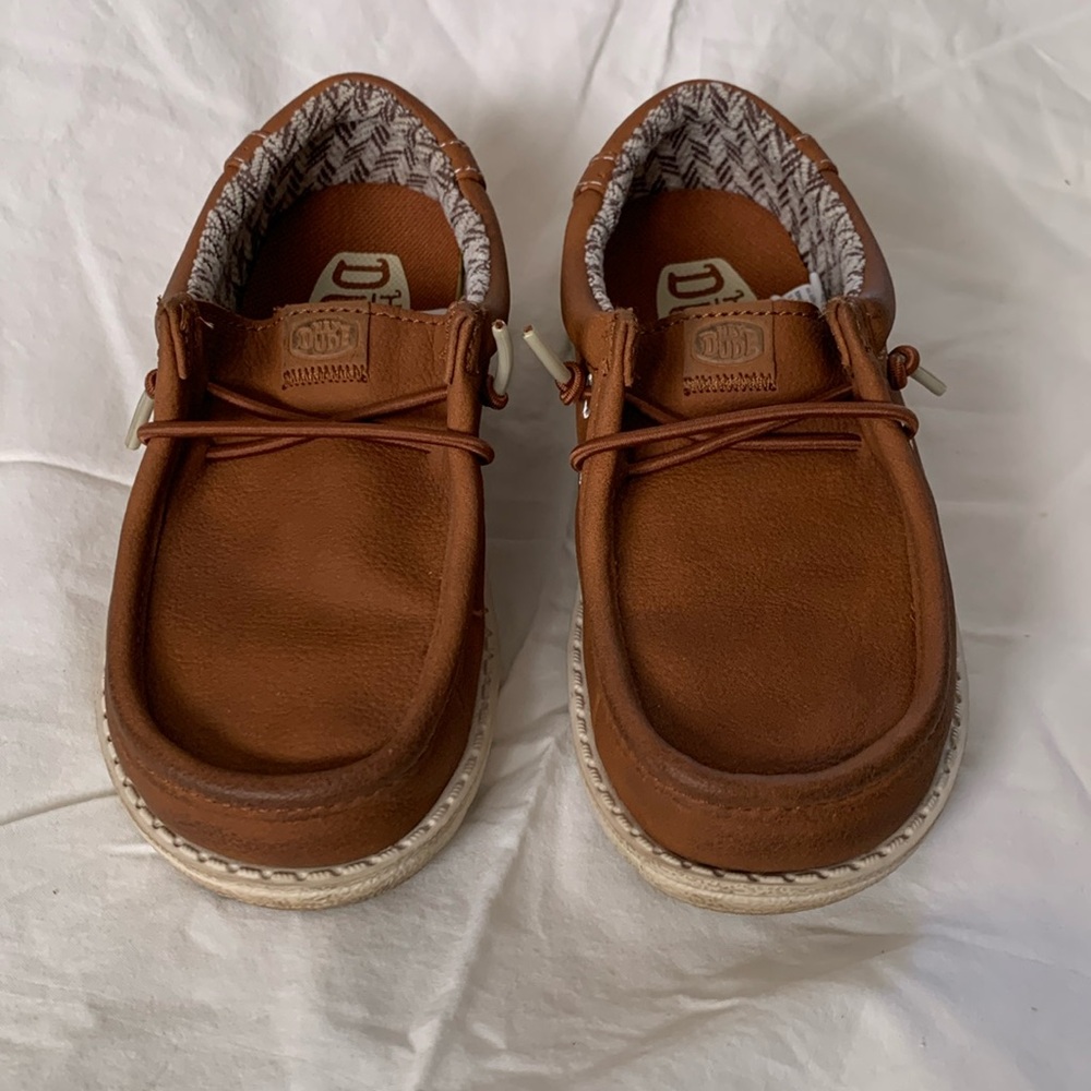 Hey Dude Wally T Classic Tan shoes Toddler Boy size C10